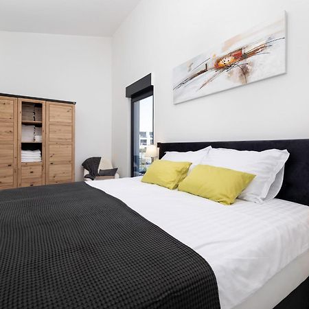 Luxury Villa Adria Apartments Крк Экстерьер фото