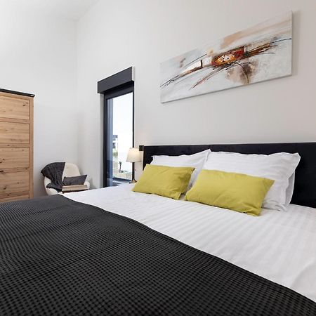 Luxury Villa Adria Apartments Крк Экстерьер фото