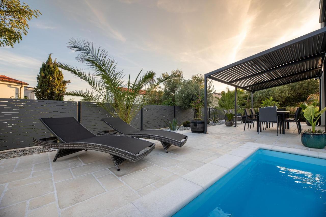 Luxury Villa Adria Apartments Крк Экстерьер фото