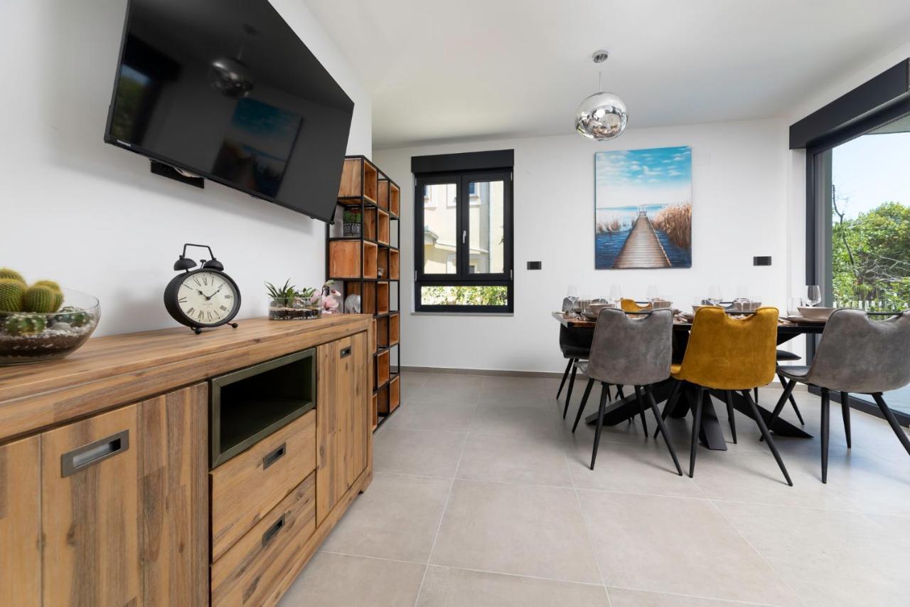 Luxury Villa Adria Apartments Крк Экстерьер фото