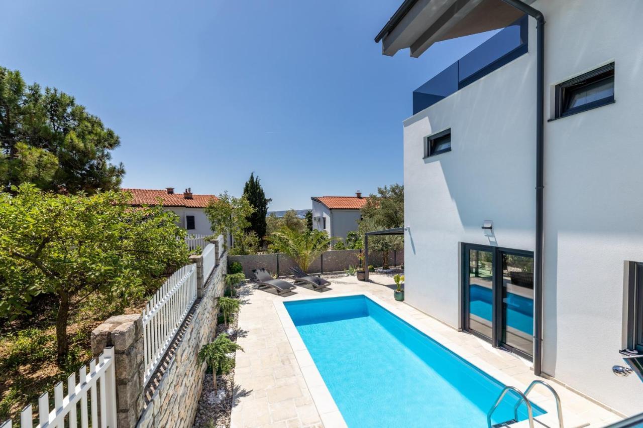 Luxury Villa Adria Apartments Крк Экстерьер фото